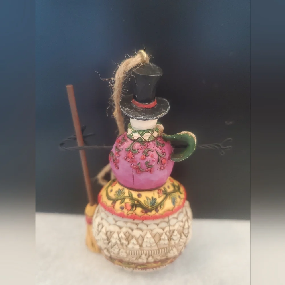Jim Shore 2005 Collectible Heartwood Creek Snowman with Broom Christmas Ornament